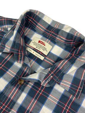 Fjallraven Men’s Singi Lightweight Flannel Button Work Shirt Blue Plaid • Small